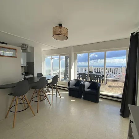 Ascot Vue Panoramique Aiguillon T2 Bis Avec Pk Apartment *