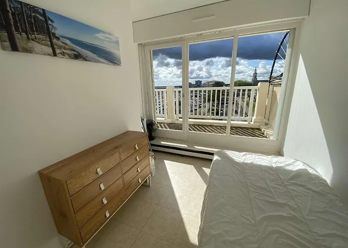 Ascot Vue Panoramique Aiguillon T2 Bis Avec Pk Appartamento *